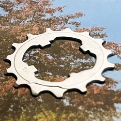 Tandkransje 15T 11 speed  Campagnolo passing,  by Miche
